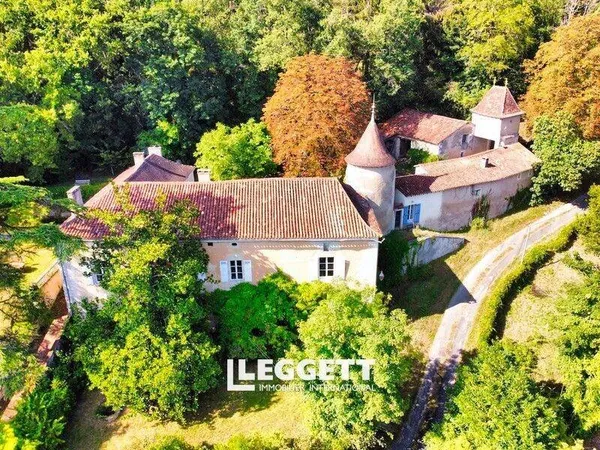 Château 10 pièces 280 m²