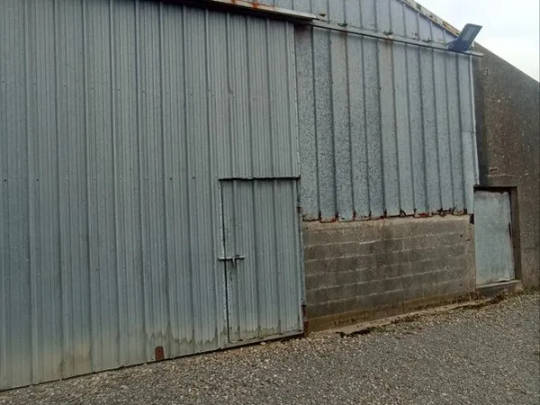 Stationnement Location Plouvien   250€