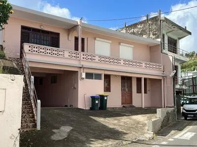 Le LORRAIN (97214), Bel et spacieux appartement F4 dans le bourg