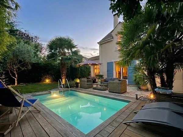 Maison 6 pièces 150 m²