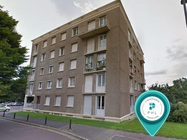 QUARTIER BELLES PORTES, APPARTEMENT 3 PIECES DE 75 M² AVEC CAVE