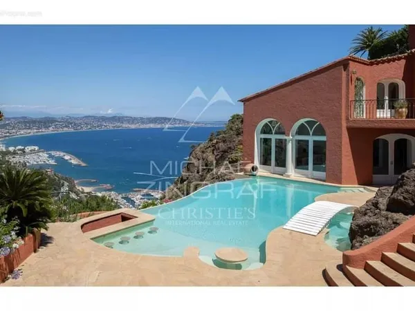 Théoule-sur-Mer - Villa rénovée - Domaine privé