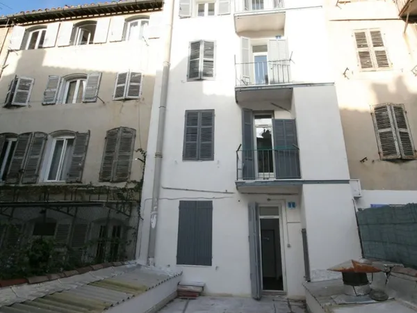 Marseille 1er - Libération / Les Réformés - IMMEUBLE INVESTIS...