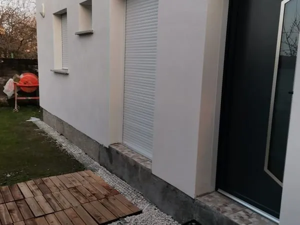 T2 meublé 35 m² - Maisonnette récente - calme - sans frais - Saint-Sébastien-sur-Loire