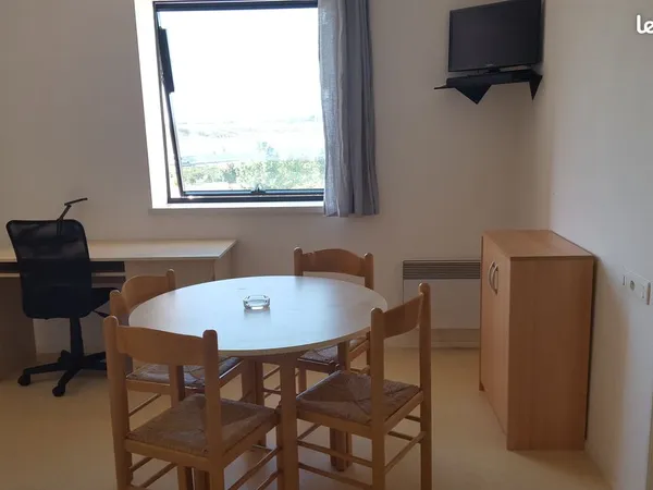 Studio meublé 25 m2 avec coin chambre