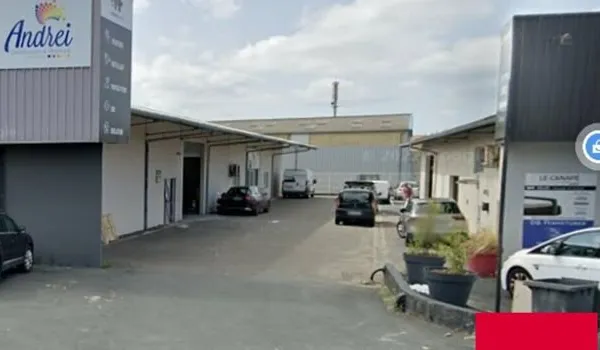 Local commercial 450 m²
