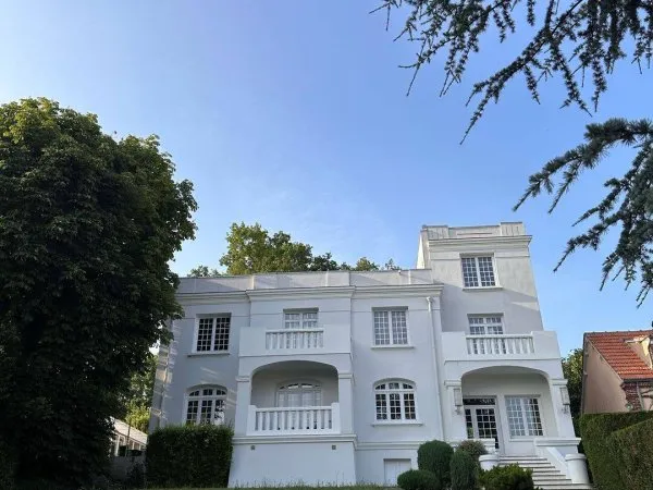 Maison 5 pièces 220 m²