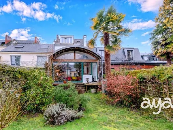 Avenue privée prisée - Maison rénovée