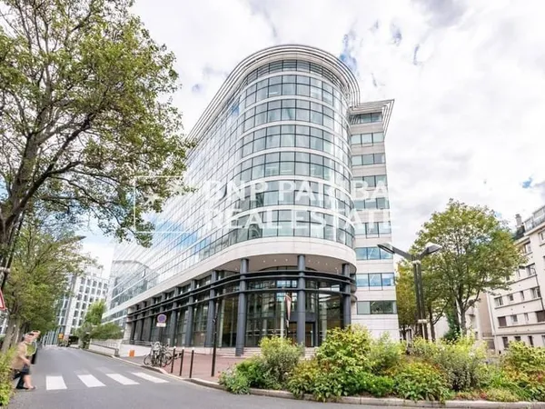 Bureaux 9646 m²