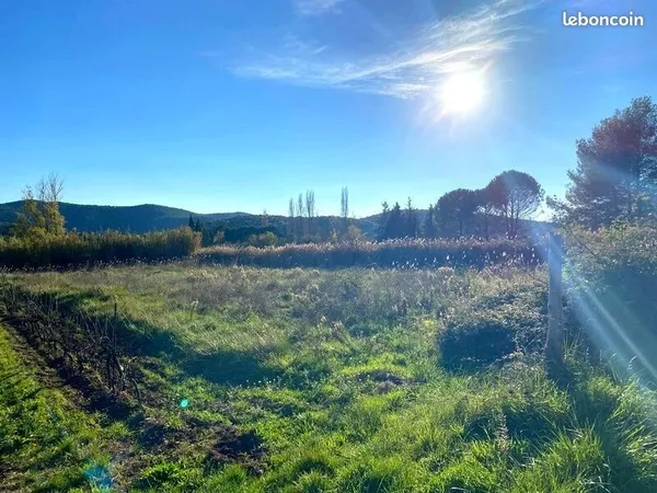 Terrain 2114 m² Carnoules