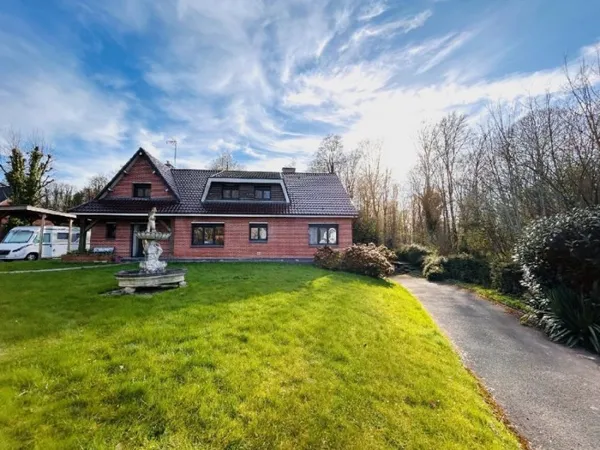 Maison 10 pièces 266 m²