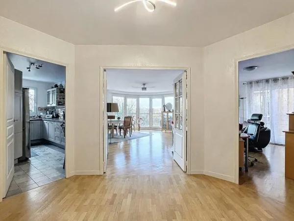 Vends T5 - 120.97m² - Montrouge 92120