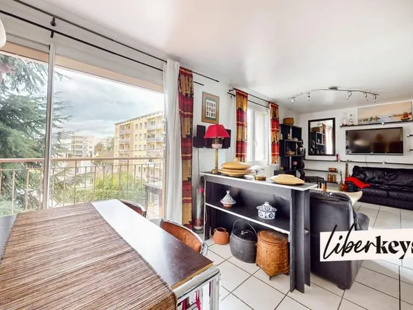Grand T2 de 60m² + balcon | Bel Air | Villeurbanne
