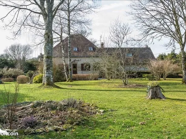 Maison 10 pièces 316 m²