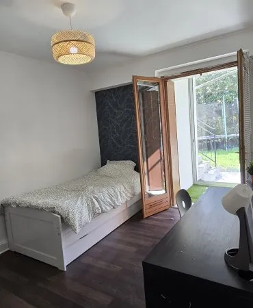 Loue chambre étudiante meublée