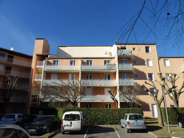 NOUVEAUTE A CASTANET- GARAGE DANS COPROPRIETE SECURISEE