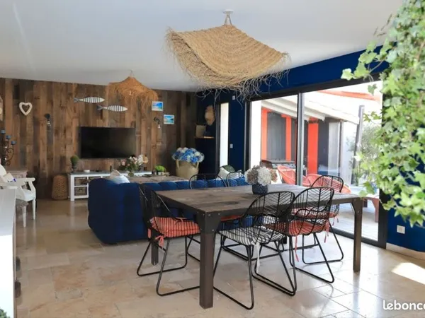 Maison au nord de La Rochelle