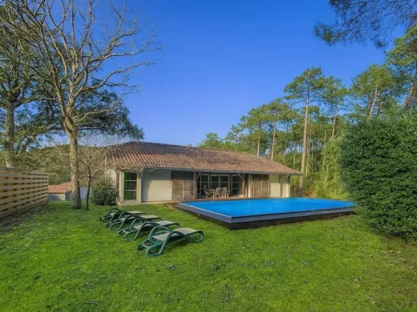 Maison au calme avec piscine, à deux pas du golf de Moliets et des plages