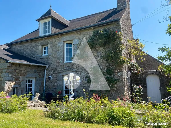 Propriété 8 pièces 183 m²