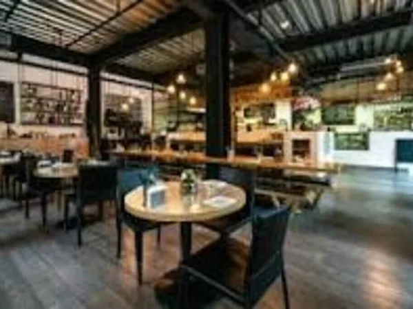 Café bar 400 m²