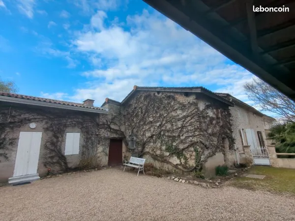 Ensemble 2 logements + 140m² dépendances pierre — Générac 33920