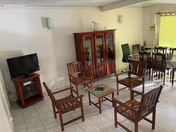 Bas de villa en colocation