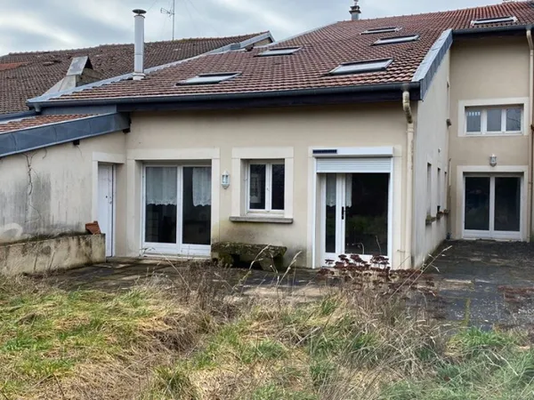 Maison 7 pièces 324 m²