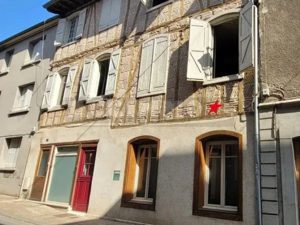 Maison 8 pièces 230 m²