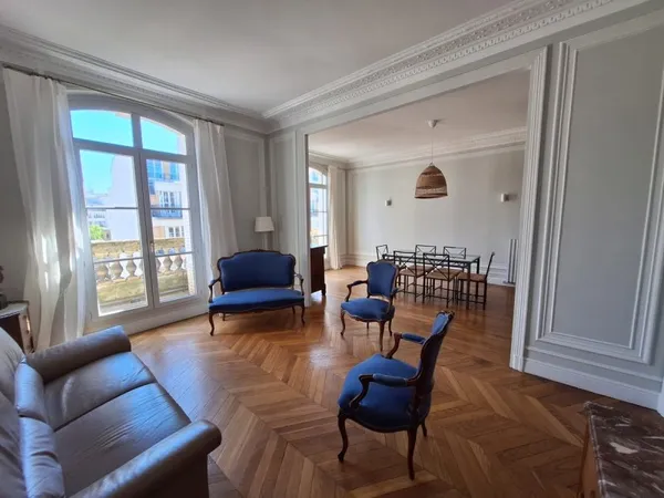 Vends Paris 15 - Vaugirard / Mairie XV - 94m² - Dernier étage avec ascenseur