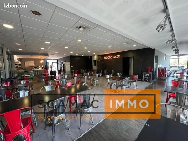 Local commercial 400 m²