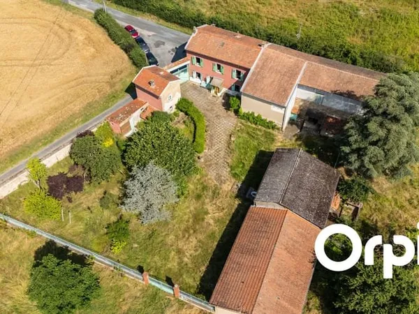 Maison 5 pièces 220 m²