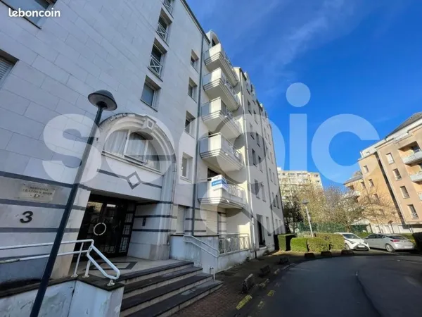 Studio 1 pièce 28 m²