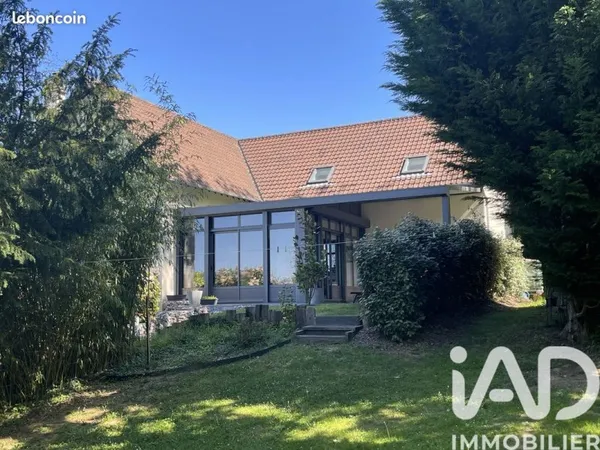 Propriété 8 pièces 182 m²