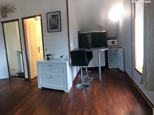 Studio meublé