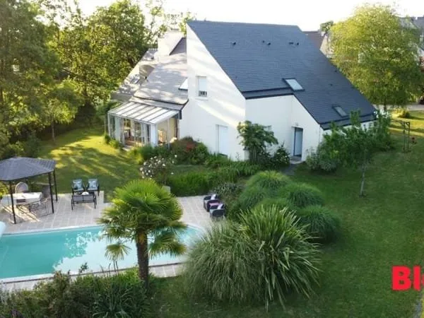 Villa 7 pièces 198 m²