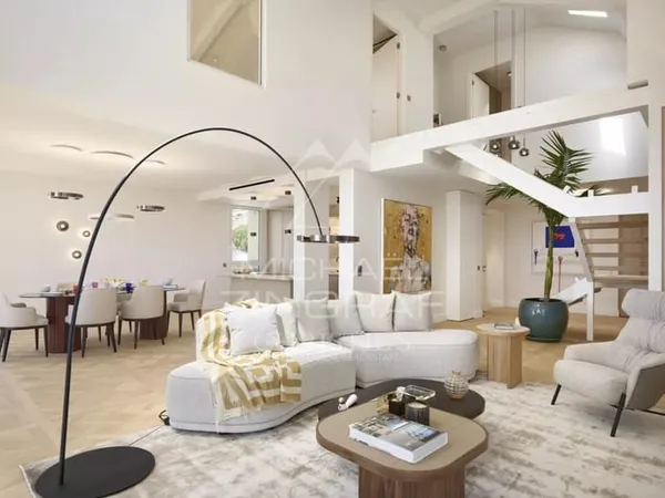 Cannes, Croix des Gardes appartement d'exception, vue mer panoramique