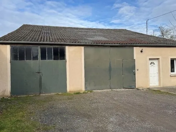 Local d'activité 225 m²