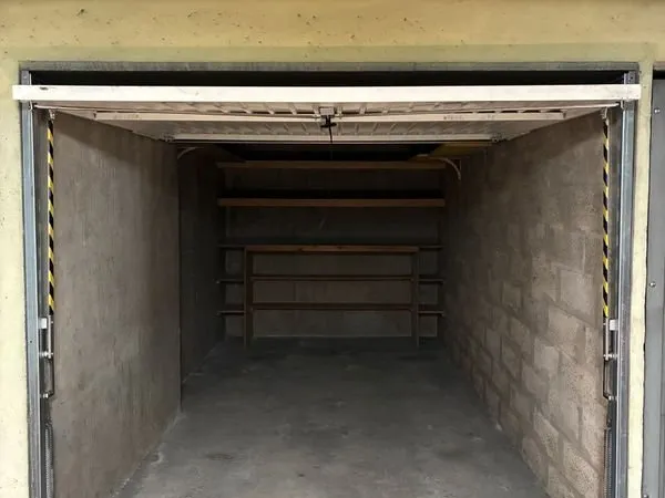 A vendre garage fermé