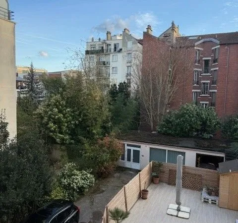A louer bureaux Suresnes 62m² / rue commerçante Edouard Vaillant