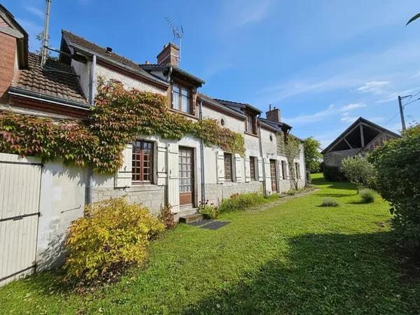 NOUVEAU CHEZ DURAND MONTOUCHÉ Magnifique Longère de Centre-Village VIENNE-EN-VAL (45510)