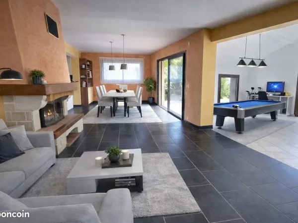 Maison 6 pièces 176 m²