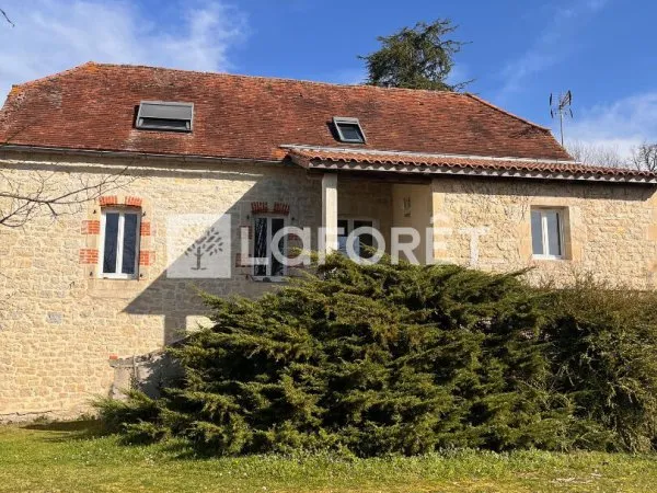 Maison 8 pièces 223 m²
