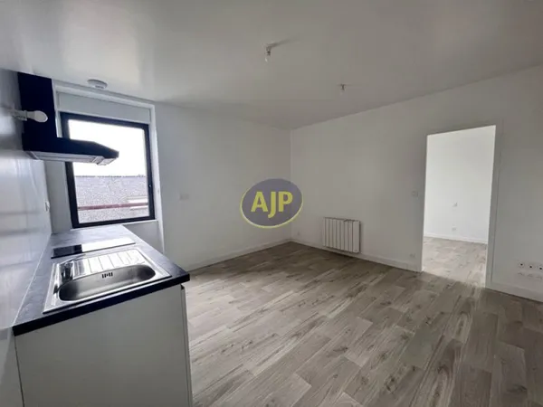 A LOUER APPARTEMENT T2 NEUF BOURG CLEGUEREC