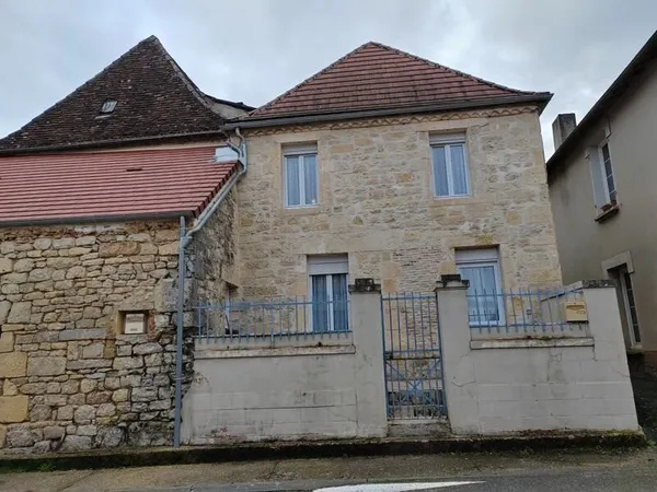 Maison de bourg de 3 pièces principales