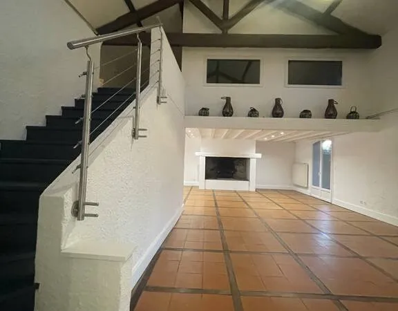 Maison 8 pièces 250 m²
