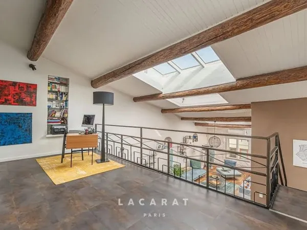 Loft 3 pièces 103 m²