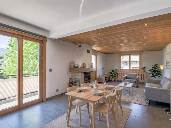 Appartement Sallanches 5 pièce(s) 117 m2