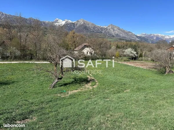 Terrain 1001 m² CHABOTTES