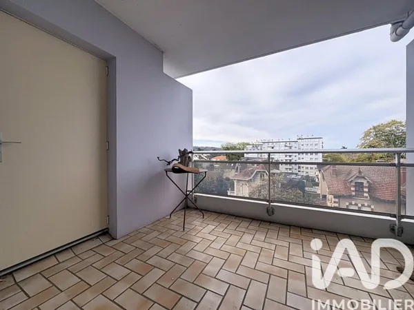 Appartement 2 pièces 64 m²