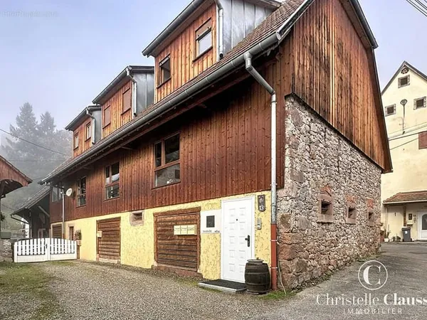 Gunsbach : grange authentique rénovée, 3 logements et grand garage